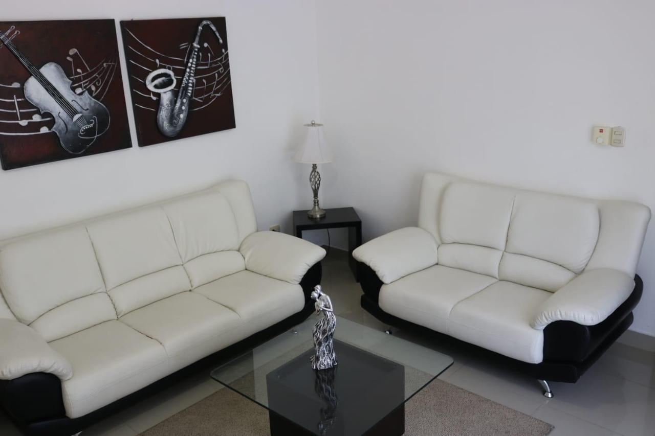Apartamento Amueblado Amplio Tranquilo Privado Como Tu Lo Mereces 산티아고 데 로스 카바예로스 외부 사진