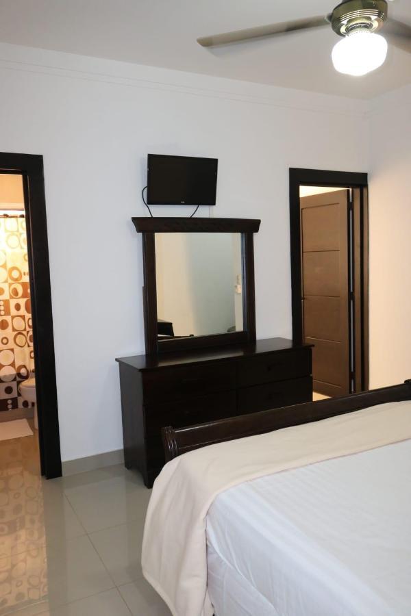 Apartamento Amueblado Amplio Tranquilo Privado Como Tu Lo Mereces 산티아고 데 로스 카바예로스 외부 사진